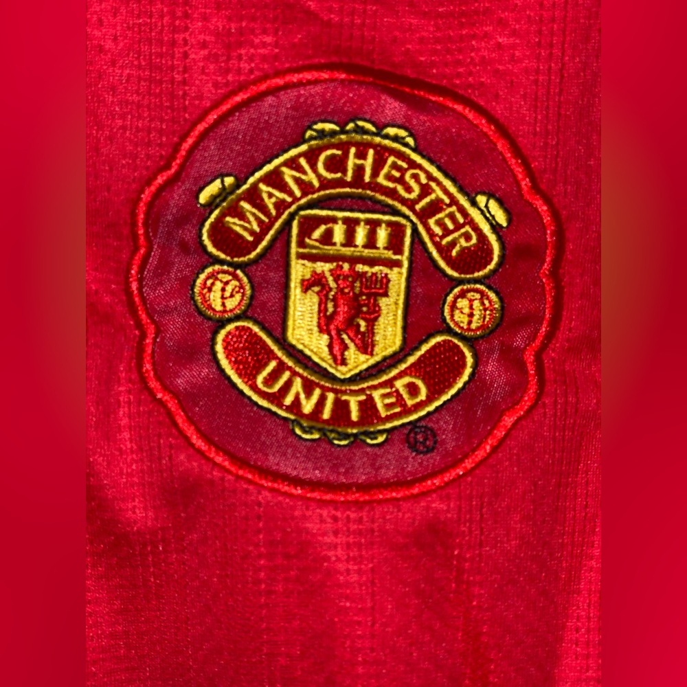 Ronaldo Manchester United 2008 Jersey - Picture 3 of 8